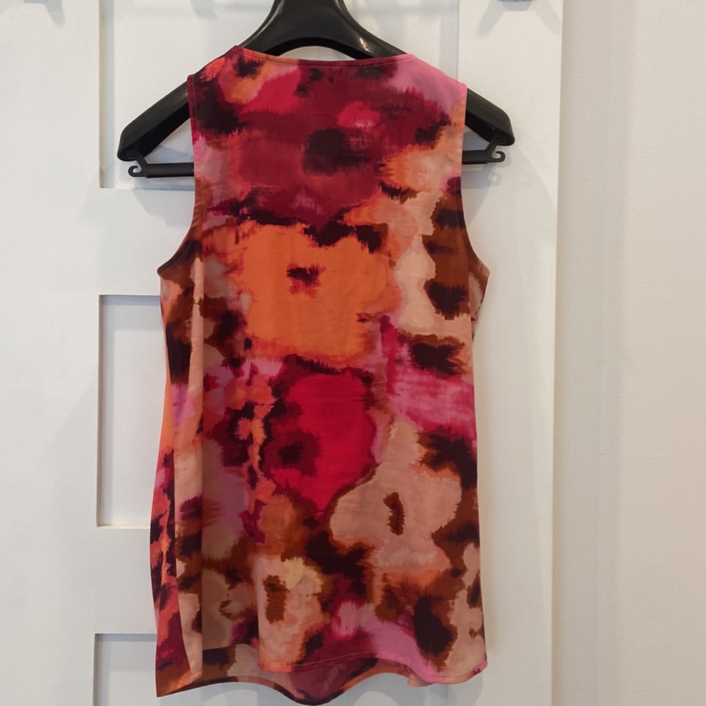 LOFT Ruffle Top - Picture 2 of 2